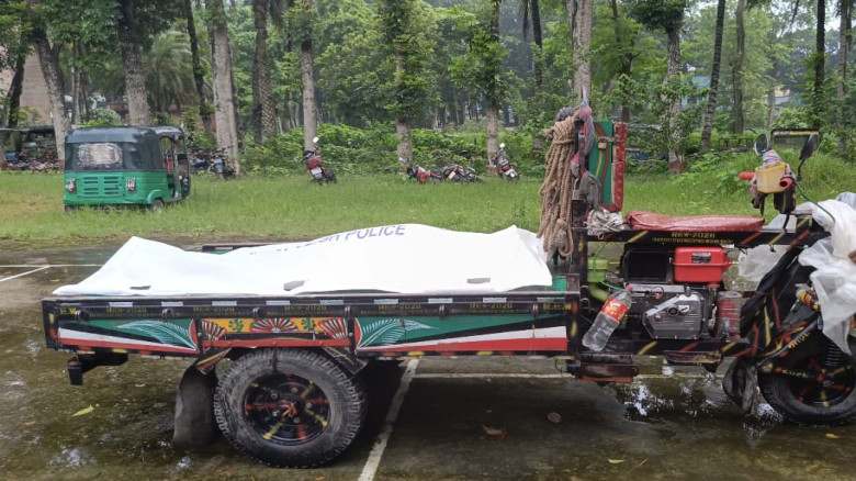 বেড়াতে এসে পল্লী সঞ্চয় ব্যাংকের ম্যানেজারের মৃত্...