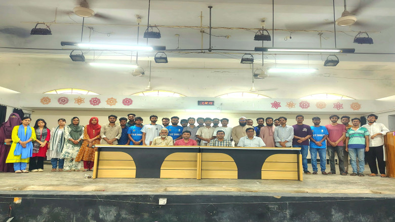 পবিপ্রবিতে ভেট সায়েন্স অ্যান্ড এএইচ স্টুডেন্টস' অ্...