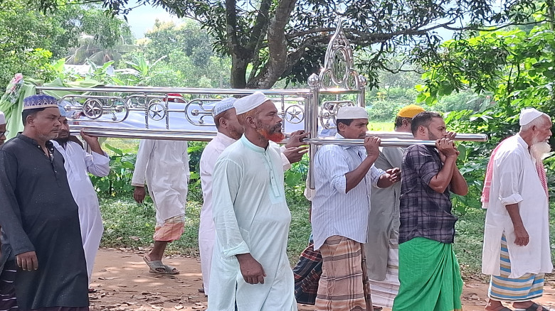 অজু করে মসজিদে প্রবেশ, মুহূর্তেই মৃত্যুর কোলে ঢলে ...
