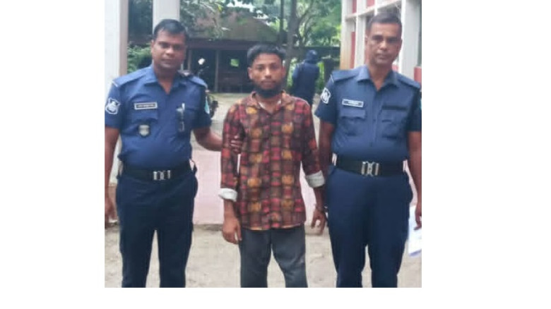 দৌলতপুরে ১২৪ পিস ইয়াবা ট্যাবলেট,  মদ সহ  ১  মাদক ...