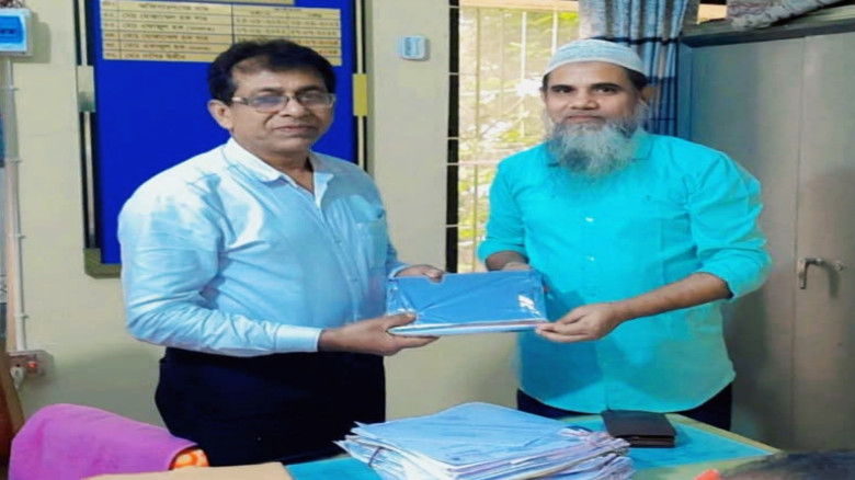 ক্ষেতলালে প্রাথমিক শিক্ষা কর্মকর্তাকে বিদায় সংবর্ধ...