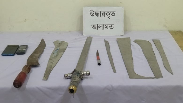 কেরানীগঞ্জে ডাকাতির প্রস্তুতিকালে গ্রেফতার ২...