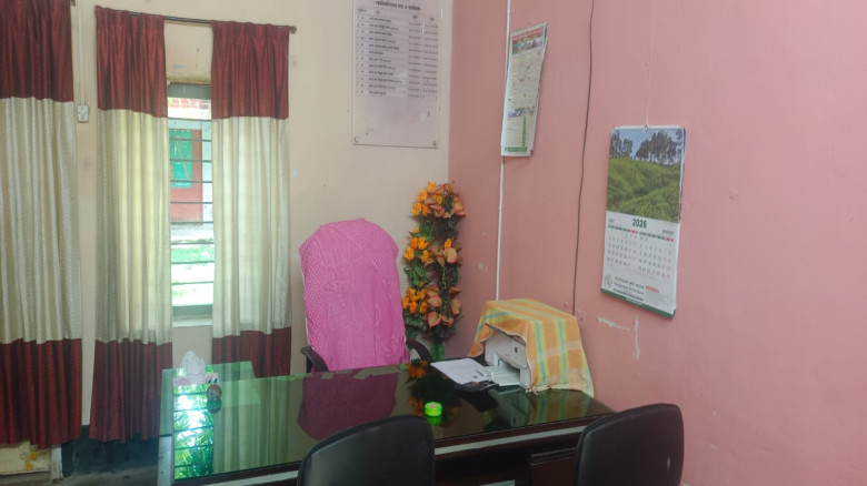 ধর্মপাশায় অফিস সময় মানছেন না পিআইও, বাধাগ্রস্ত হচ্...