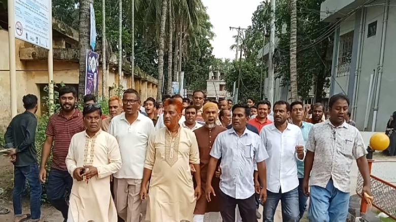 বাঘায় ইউএনওর বিরুদ্ধে দুর্নীতি ও ফ্যাসিস্টদের পুনর...