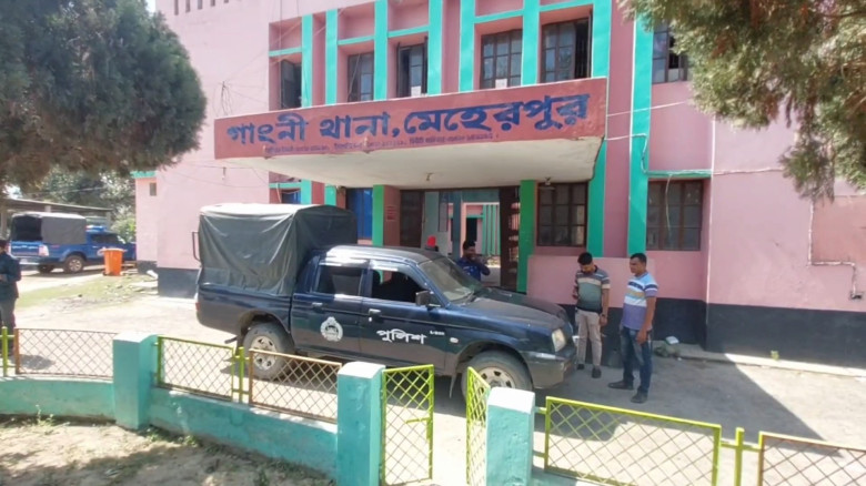 গাংনীতে চাচার ধারালো অস্ত্রাঘাতে ভাতিজা খুন...