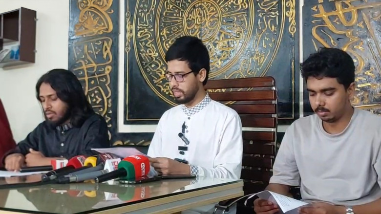 ছাত্রলীগের প্রতি মায়াকান্না দেখানো সাংবাদিকদের জড়ো...
