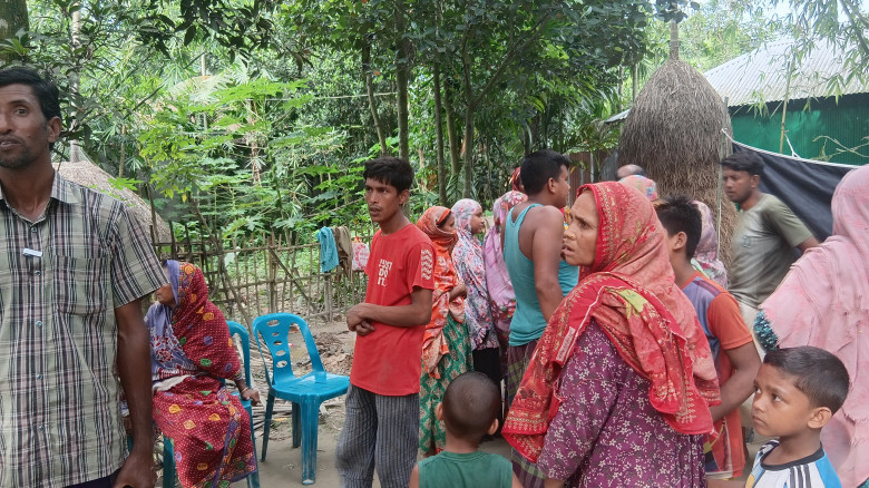 গোবিন্দগঞ্জে গাছ কাটার সময় বিদ্যুৎপৃষ্টে দুইজনের ...