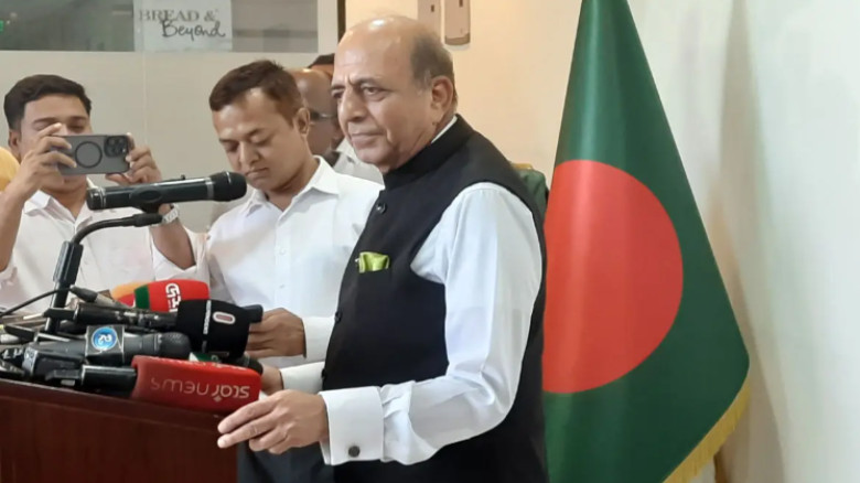 তারেক রহমানের ভারত সফরের অপেক্ষায় আছি: দীনেশ ত্রিব...
