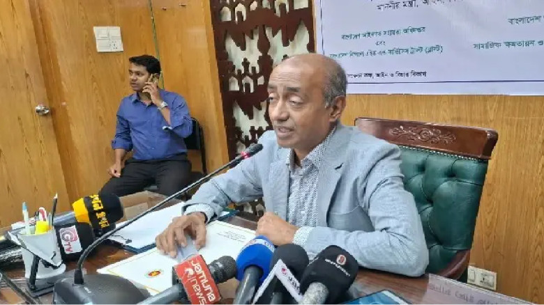 ফাঁসির দণ্ডপ্রাপ্ত আসামি হাসিনা দেশে ফিরলে আইন অনু...