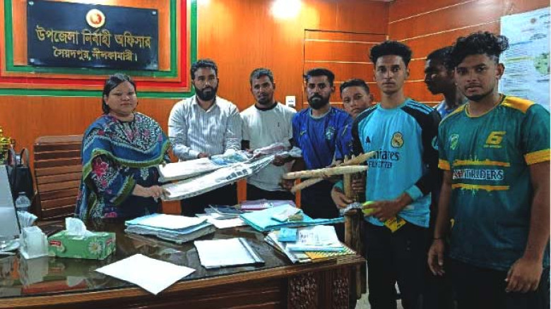 সৈয়দপুরে নব-দিগন্ত ক্লাবের তরুণ ও ক্ষুদে খেলোয়াড়দে...