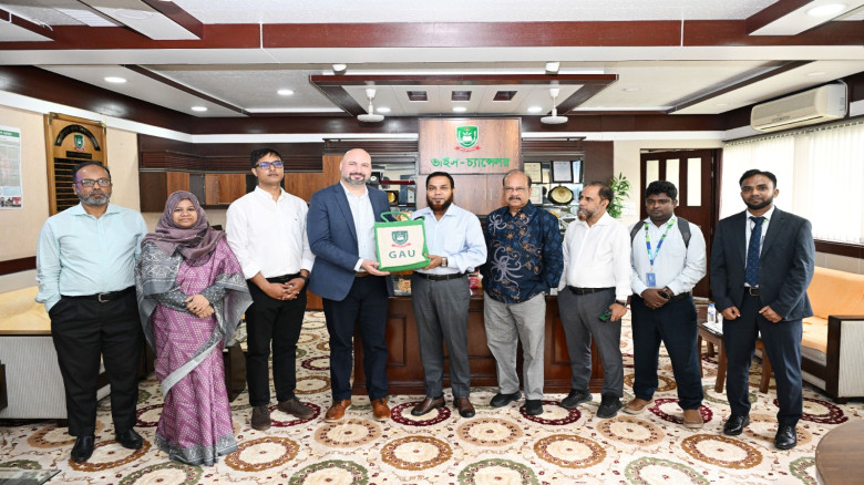 কৃষি বিশ্ববিদ্যালয়ের উপাচার্যের সাথে যুক্তরাষ্ট্র...
