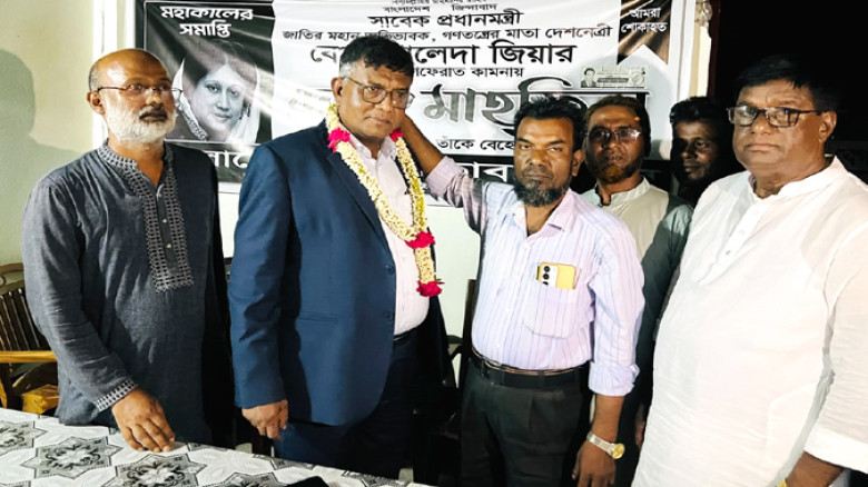 চিনিকলগুলোকে উৎপাদনশীলতা সারা বছর রাখার চিন্তা করছ...