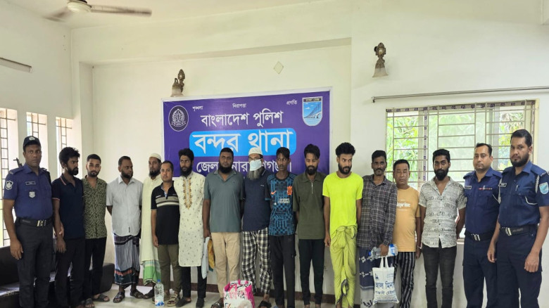 নারায়ণগঞ্জে পৃথক অভিযানে আওয়ামীলীগের সহ ১৩ আসামি...