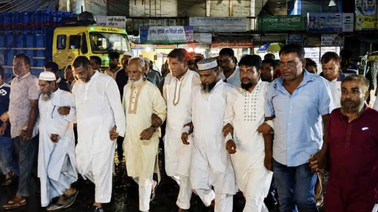 জামায়াত-শিবিরের ‘অপপ্রচারের’ প্রতিবাদে ফুলপুরে বিএ...