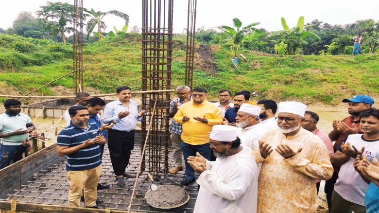 ক্ষেতলালে ডায়াবেটিস হাসপাতালের ভিত্তিপ্রস্তর স্থাপ...