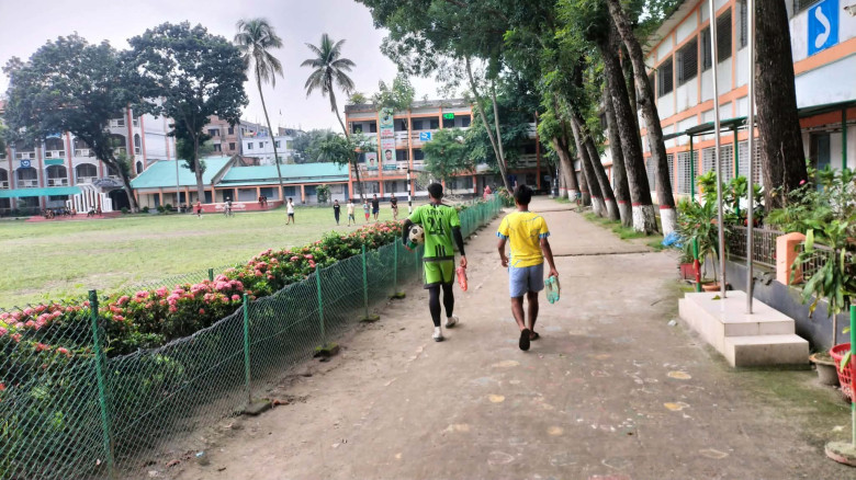 ভূঞাপুরে ভুল প্রশ্নে এইচএসসি পরীক্ষা : পাশ নিয়ে শঙ...