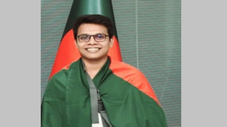 মৃত্যুর দুয়ার থেকে ফিরে নতুন প্রত্যয়...