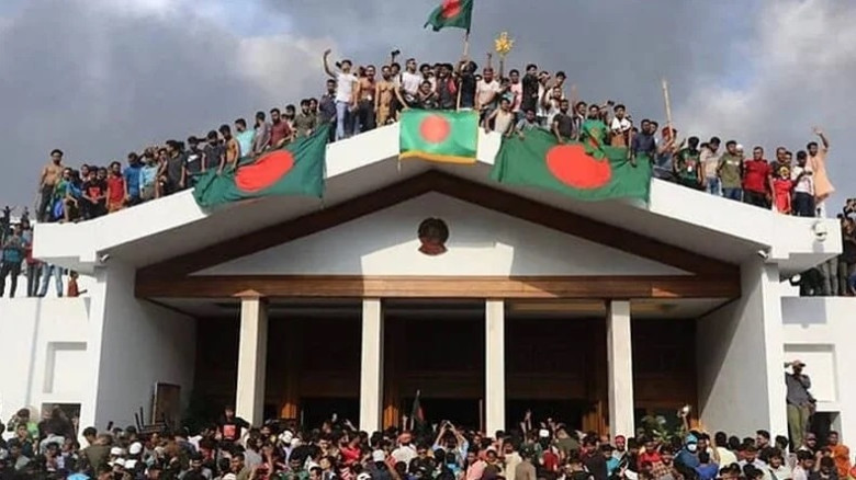 জুলাই গণঅভ্যুত্থান দিবস: স্বাধীন বিবেকের পথ দেখিয়...