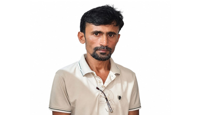 পলাতক আসামি হয়েও দোকানে বকুল, হাওরে স্পিরিটের নতুন...