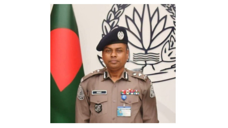 বরিশালে নতুন পুলিশ কমিশনার আবু রায়হানের যোগদান...