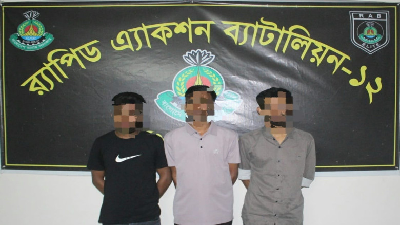 সিরাজগঞ্জে অনলাইন জুয়া  চক্রের তিন সদস্য আটক...