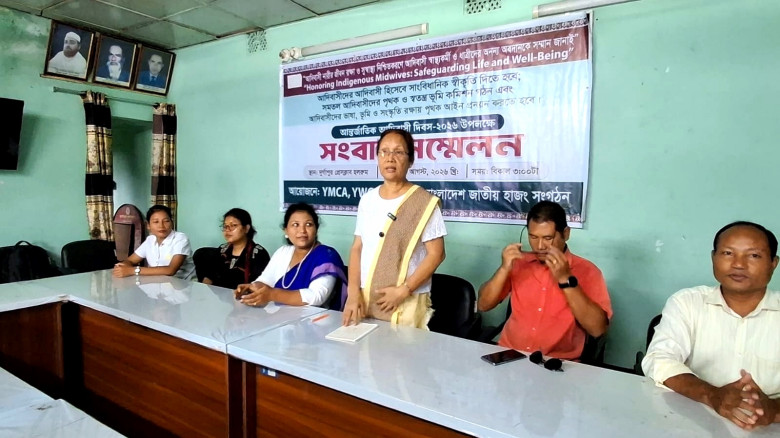 ‘উপজাতি’ নয়, ‘আদিবাসী’ স্বীকৃতি চাই: দুর্গাপুরে ৯ ...