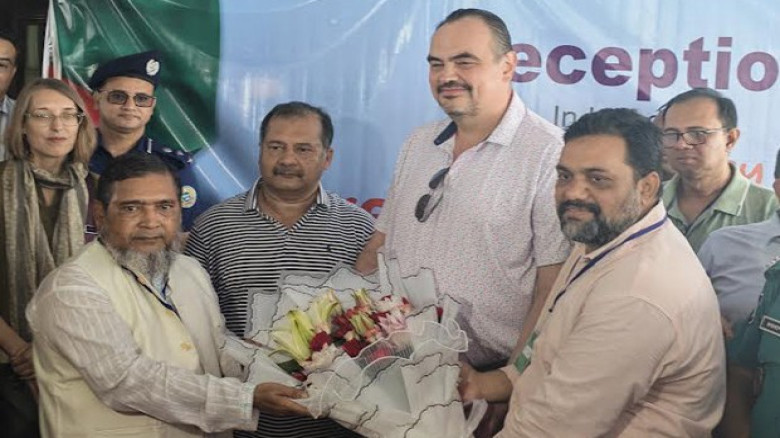 বরিশালের সৌন্দর্যে মুগ্ধ মার্কিন রাষ্ট্রদূত...
