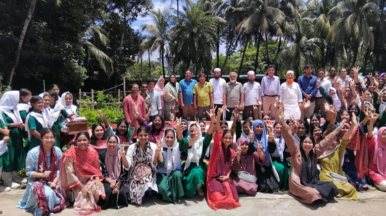 নোয়াখালী সরকারি বালিকা উচ্চ বিদ্যালয়ে শতভাগ পাশ, ...