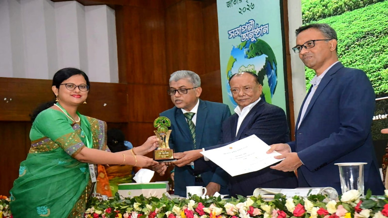 জাতীয় ছাদ বাগান প্রতিযোগিতায় সারা দেশে ৩য় শেরপুর প...