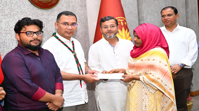 জুলাই গণঅভ্যুত্থানে স্কাউটসের শহীদ পরিবারের সদস্যদ...
