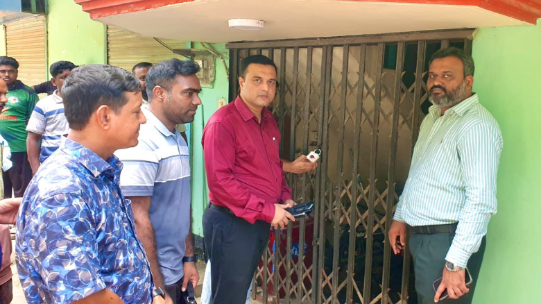 গোদাগাড়ীতে অনিয়মেরে অভিযোগে ক্লিনিক সিলগালা...