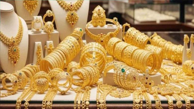 দেশের বাজারে বেড়েছে সোনার দাম...